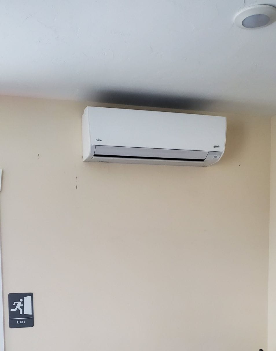 Commercial air conditioning installation